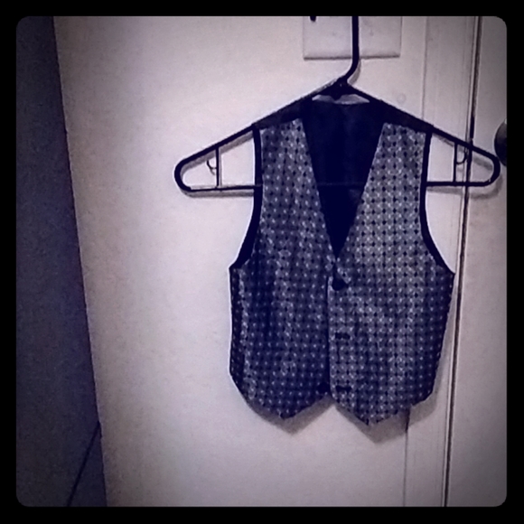 Formal wear - Picture 1 of 1
